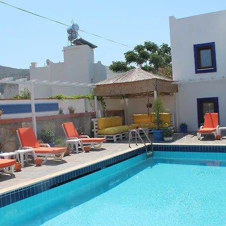 Oya Boutique And 3* Бодрум
